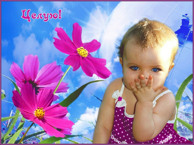 Маленькая девочка и красивые цветы